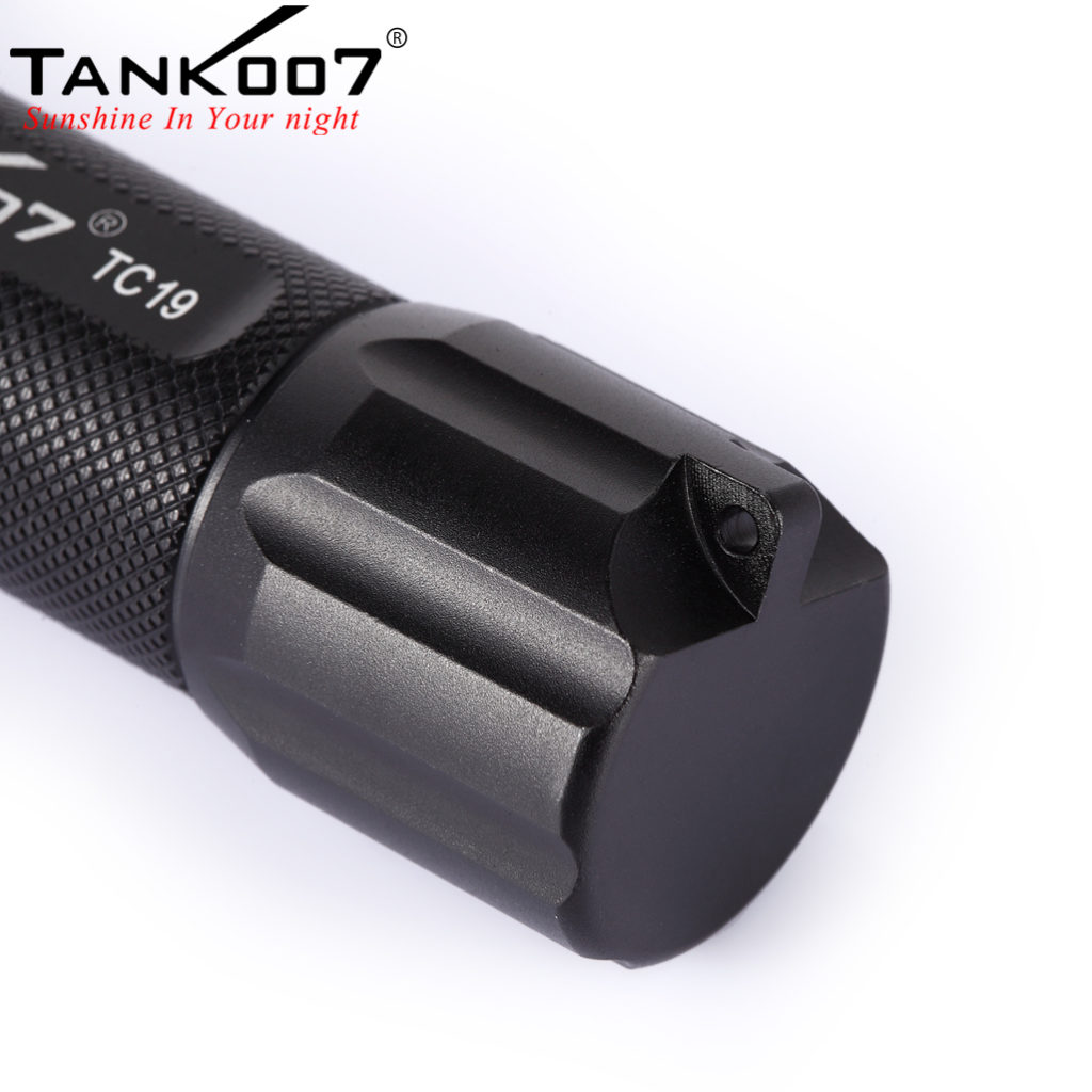 TANK007 TC19 Rechargeable Flashlight (7)