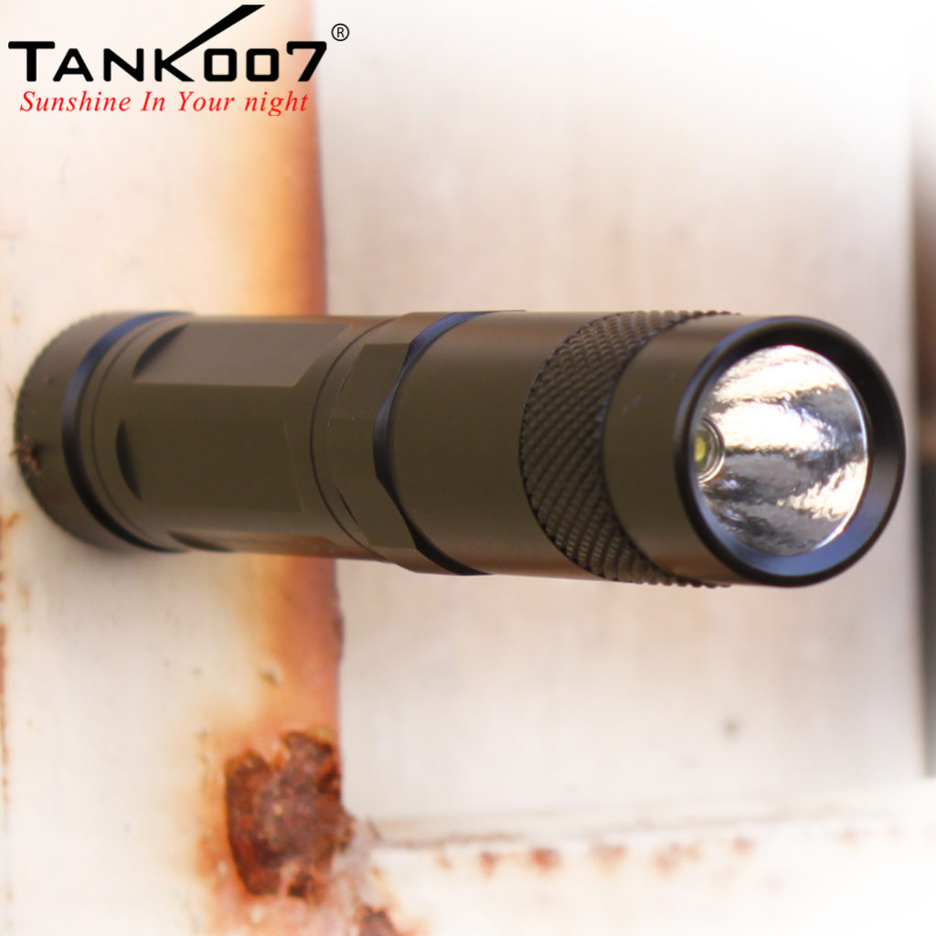 M20 Q5 Magnetic Work Flashlight (5)