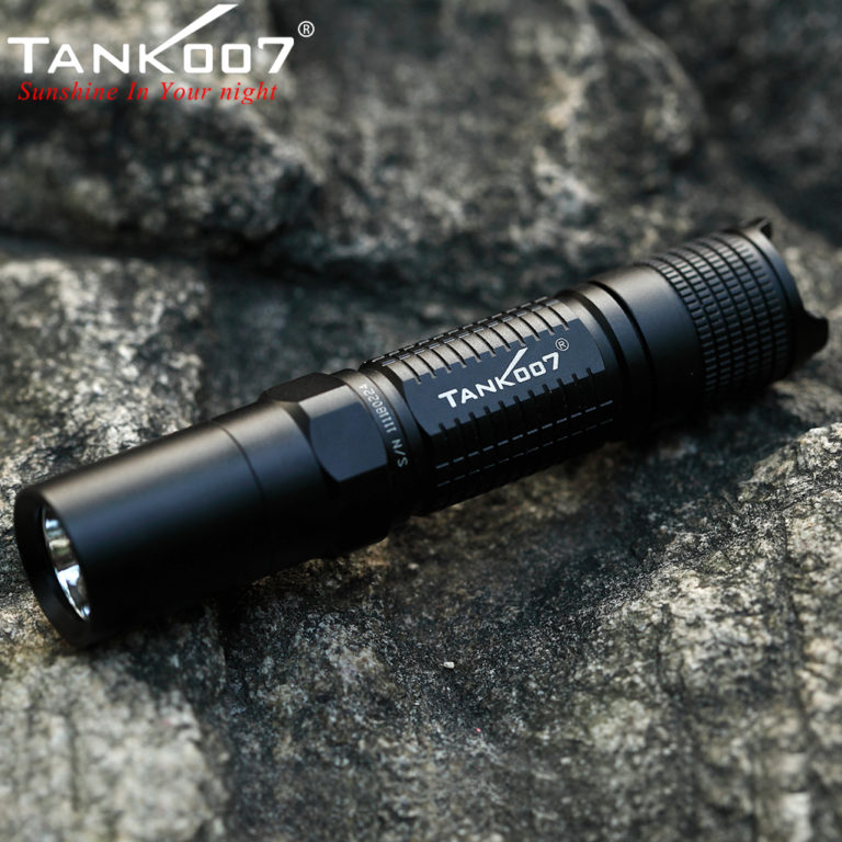 TK18-Outdoor-portable-Flashlight-10-1-768x768